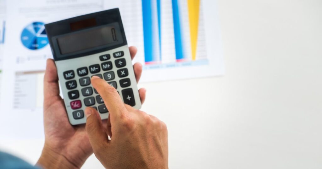 HP作成後の維持費や運用費用は?
