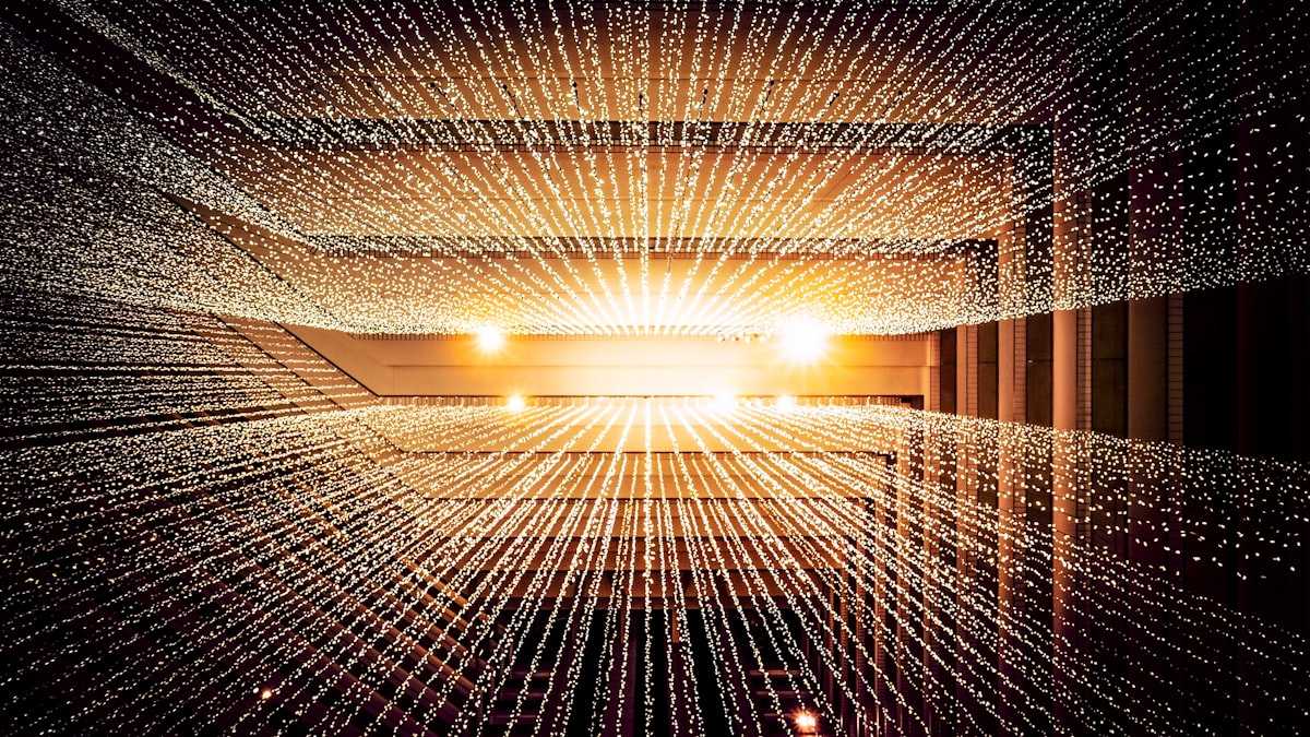 AIライティングの仕組みを表すデータの流れ