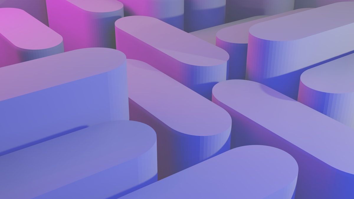 ホームページ制作費用の内訳を表す、青紫の丸みのあるバーが並ぶ抽象的な3D