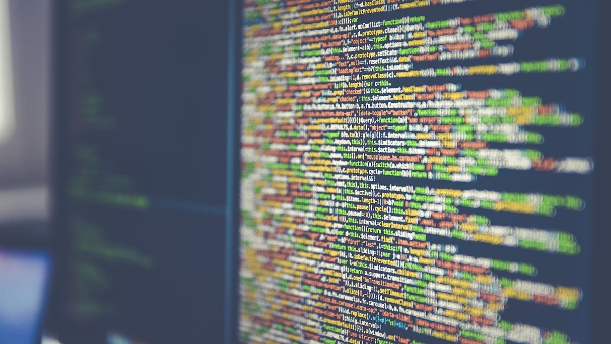 canonicalや転送の設定を確かめるためページの中身を直接読んでいる画面